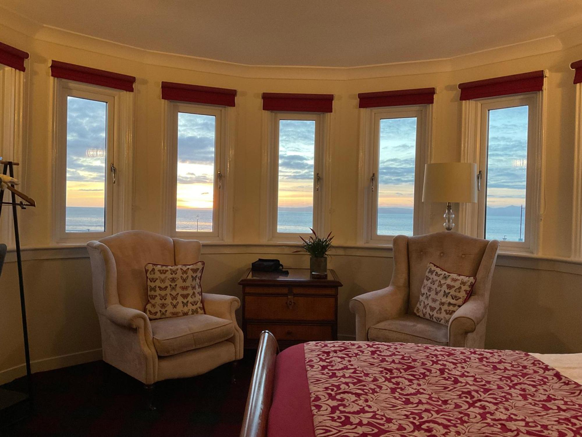 Beaches Guest house *
